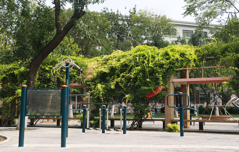 小區(qū)健身器材