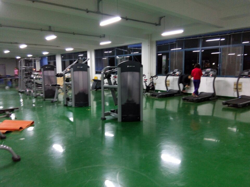 單位健身房器材