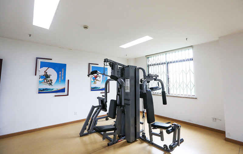 單位健身房器材