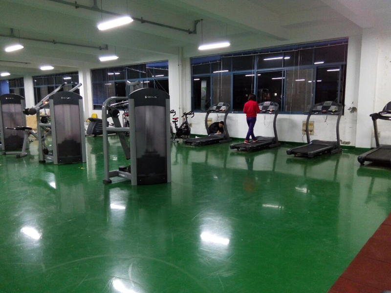 單位健身房器材