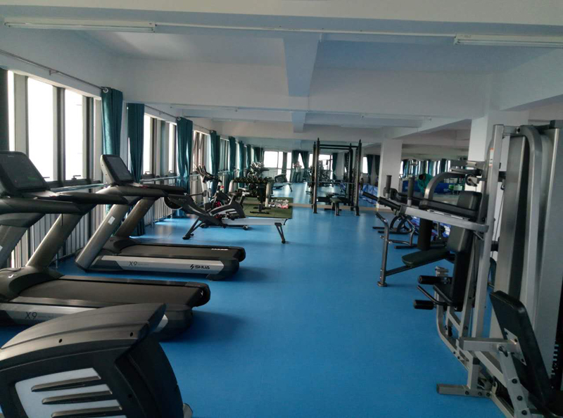 單位健身房器材