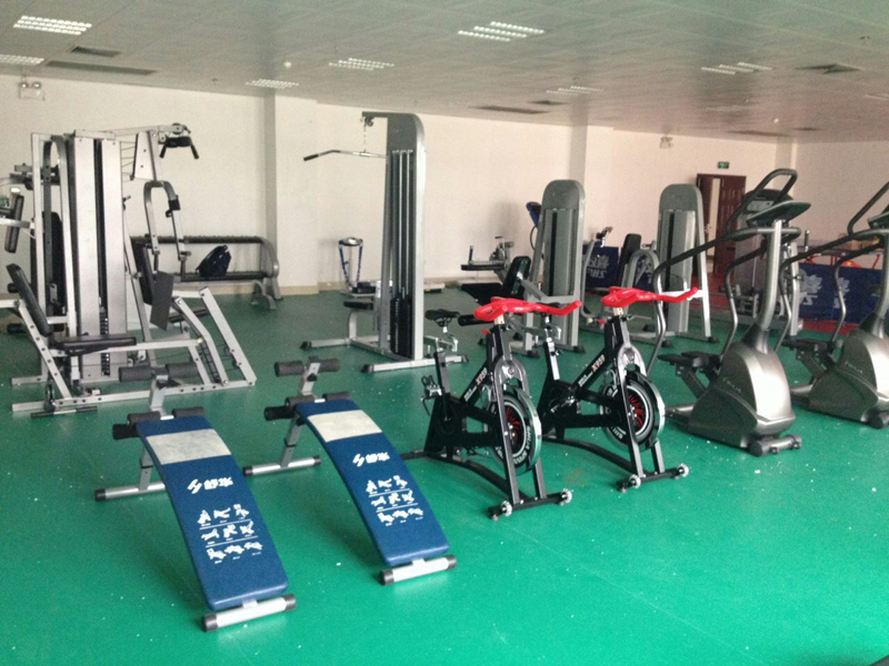 單位健身房器材