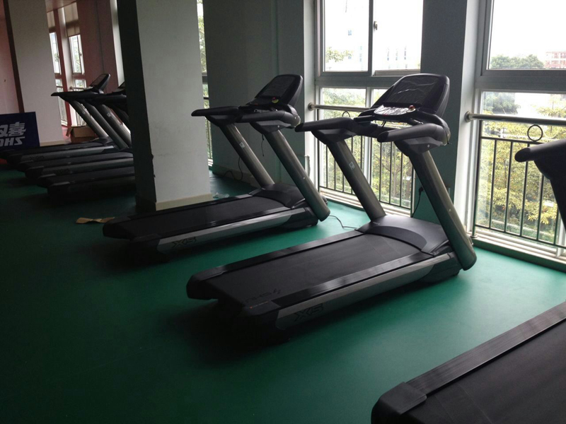 單位健身房器材