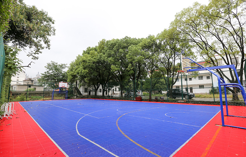 懸浮拼接地板籃球場