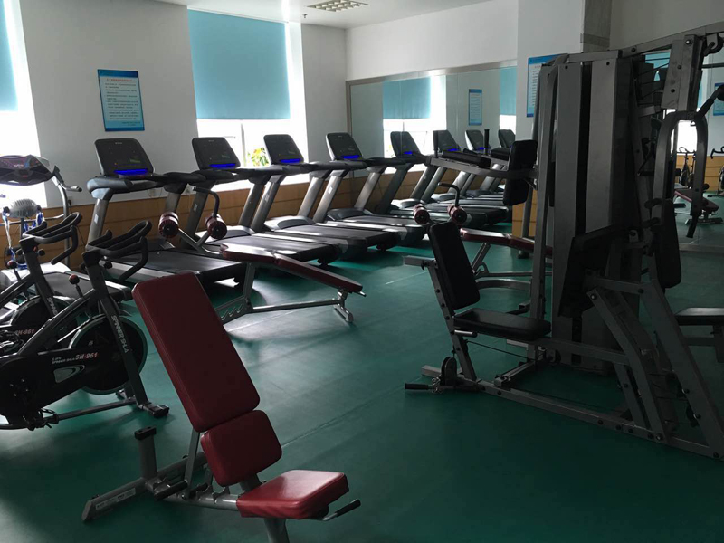 單位健身房器材