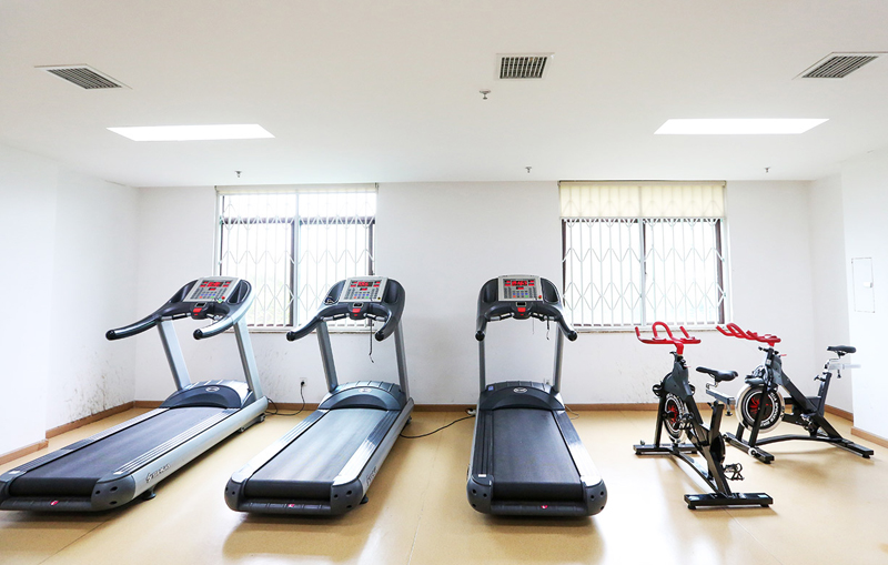 單位健身房器材
