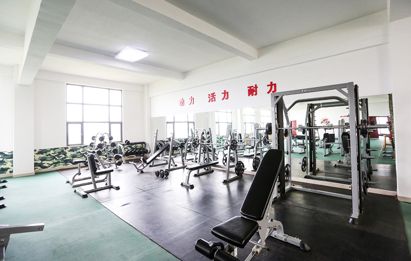 單位健身房器材