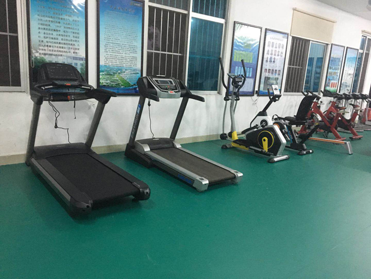 單位健身房器材