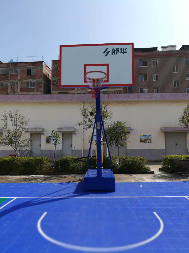 懸浮拼接籃球場(chǎng)