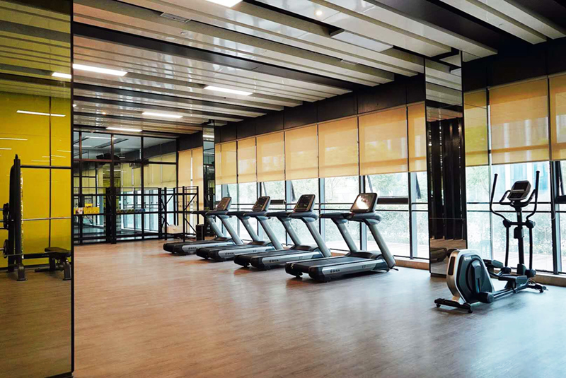 酒店健身房器材,高端商用健身器材,室內(nèi)健身器材-廣西快盈VIII體育健身器材有限公司