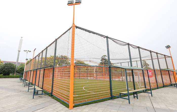 廣西健身器材廠家-快盈VIII五人制足球場