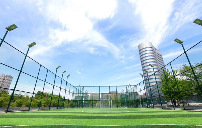 廣西健身器材廠家-籠式足球場(chǎng)