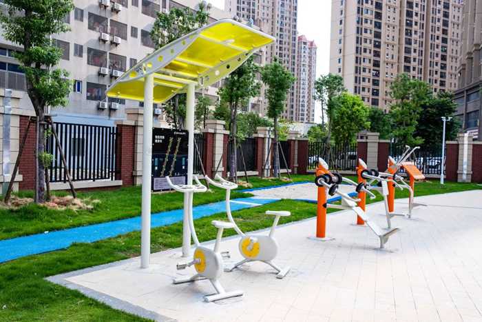 校園健身器材解決方案-廣西快盈VIII體育