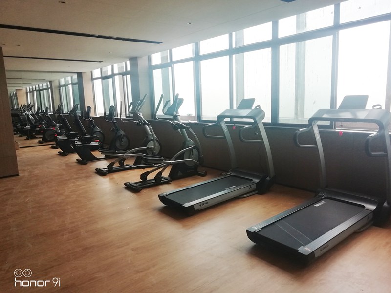 企事業(yè)單位健身房|房地產(chǎn)社區(qū)健身房-廣西快盈VIII體育健身器材有限公司