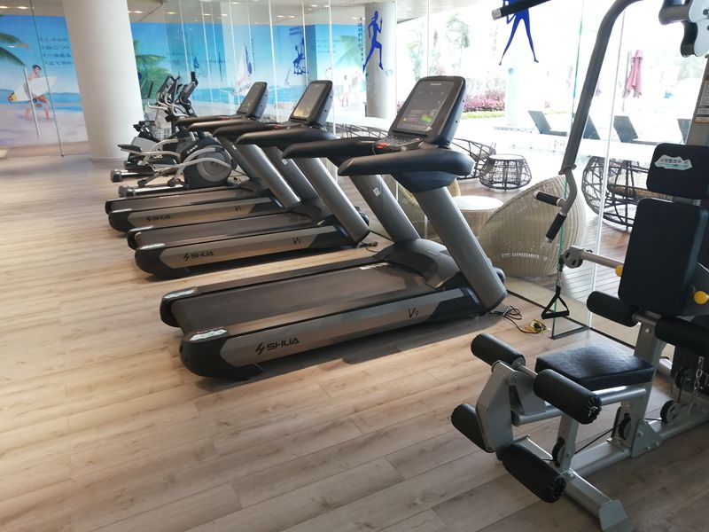 企事業(yè)單位健身房|房地產(chǎn)社區(qū)健身房-廣西快盈VIII體育健身器材有限公司