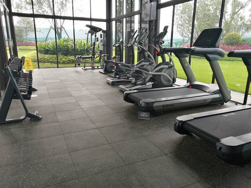 房地產(chǎn)健身房器材,企事業(yè)單位健身器材-廣西快盈VIII體育健身器材有限公司