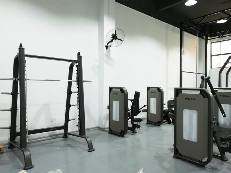 部隊健身器材-廣西快盈VIII體育健身器材有限公司