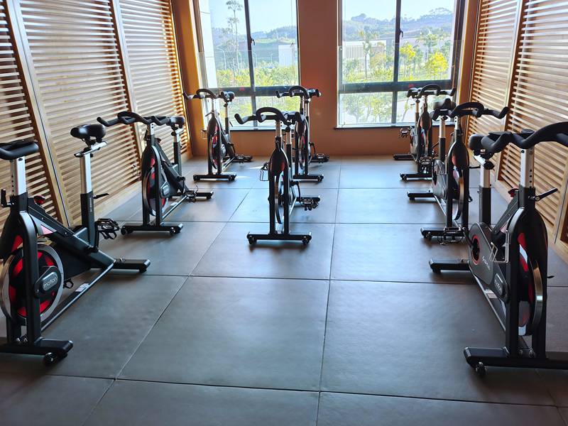 廣西某消防訓(xùn)練基地-體能訓(xùn)練器材-廣西快盈VIII體育健身器材有限公司