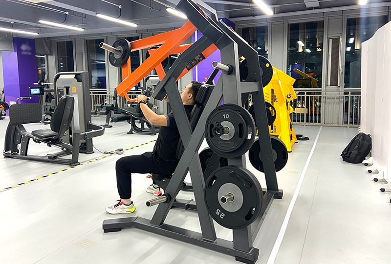 SH-G8912分動座式推胸訓(xùn)練器 SH-G8912分動座式推胸訓(xùn)練器